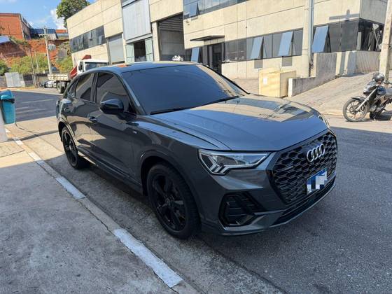 AUDI Q3 2.0 40 TFSI GASOLINA SPORTBACK PERFORMANCE BLACK QUATTRO TIPTRONIC AUDI Q3 2.0 40 TFSI GASOLINA SPORTBACK PERFORMANCE BLACK QUATTRO TIPTRONIC